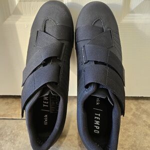 Tempo Black Cycling Shoes